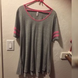 LuLaRoe Perfect-T Shirt